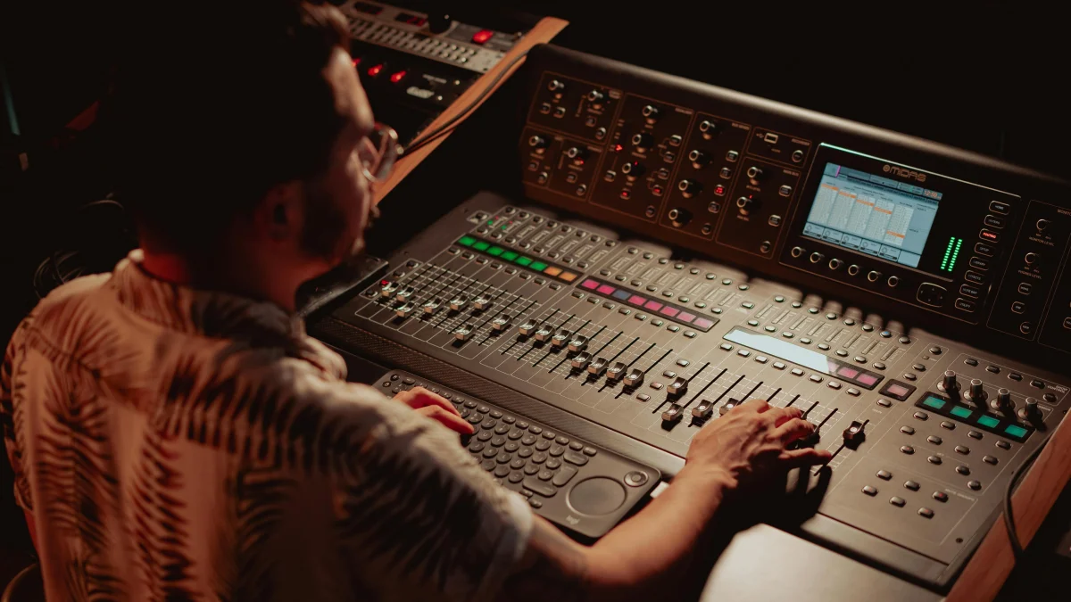 A DJ playing with knobs